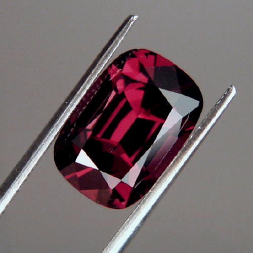 Big Cushion Cut Red Pink South East Asia Spinel 5.35ct  Litnon.com