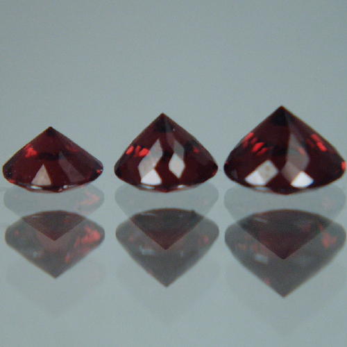 Top Cut Red Fire Crimson Umba River Garnets  Litnon.com
