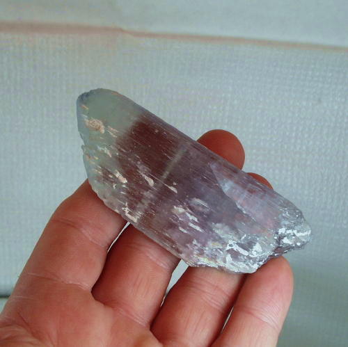 Bi Color Spodumene Kunzite Hiddenite Crystal 450ct  Litnon.com