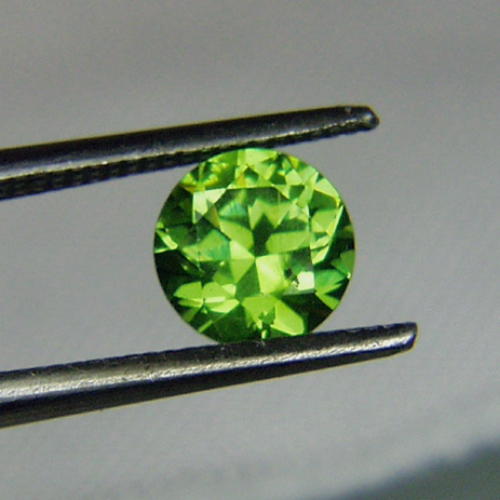 Special Quality Old Mine Russian Demantoid Garnet  Litnon.com