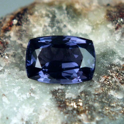 Color Shift Blue - Purple Spinel Sri Lanka 3.04 ct  Litnon.com