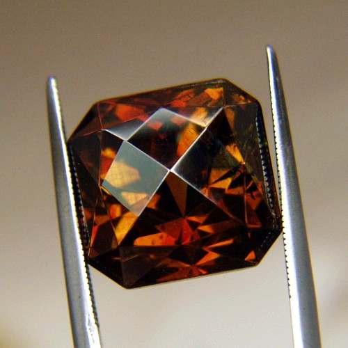 Big Top Cutting Rare Spanish Sphalerite 19.18ct  Litnon.com