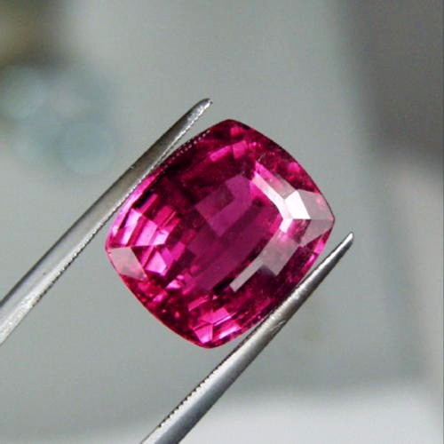 Rare Shocking Pink Old Stock Brazil Tourmaline 10.06 ct  Litnon.com