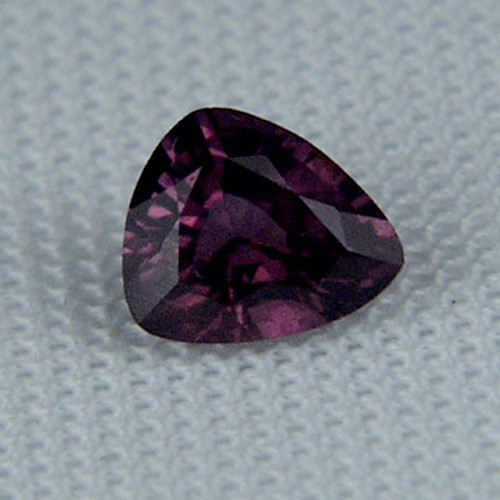 Rare Color Change Garnet Sri Lanka 0.75 ct  Litnon.com
