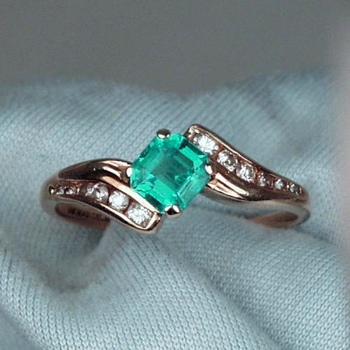 Super Color High Gem Grade Emerald and Diamond Ring  Litnon.com