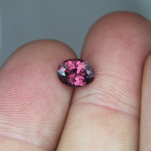 Top Cut Morogoro Color Shift Garnet Tanzania  Litnon.com