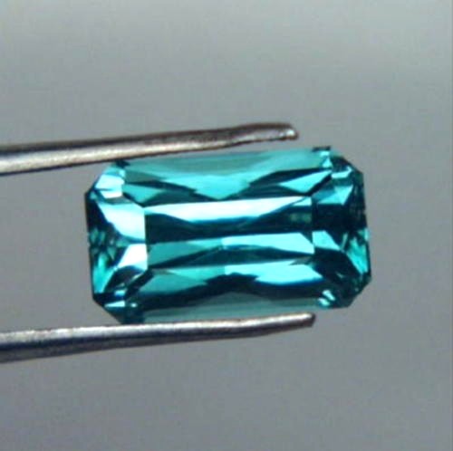  Neon Blue Color Top Cut Oyo Tourmaline 3.44 ct  Litnon.com