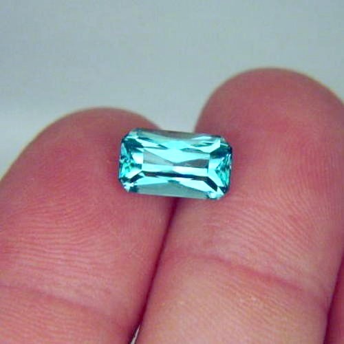  Neon Blue Color Top Cut Oyo Tourmaline 3.44 ct  Litnon.com