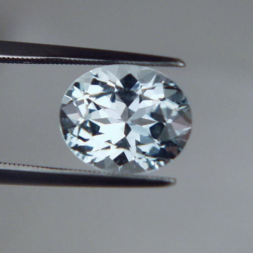 Top Cut Natural Color Blue Topaz 4.30 cts  Litnon.com