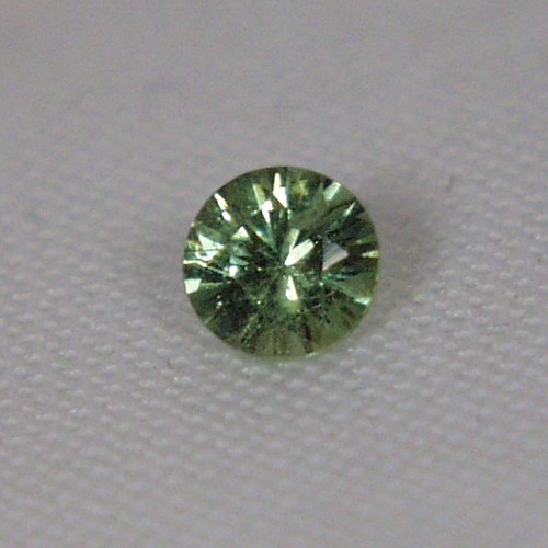 Bright and Pretty Demantoid Garnet Namibia  Litnon.com