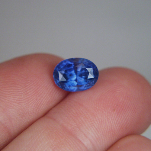 Big and Clean Royal Blue Natural Ceylon Sapphire 4.83ct  Litnon.com