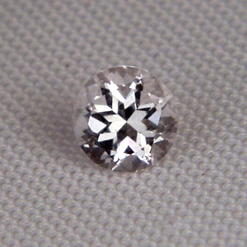 Special Quality and Cut White Ceylon Sapphire  Litnon.com