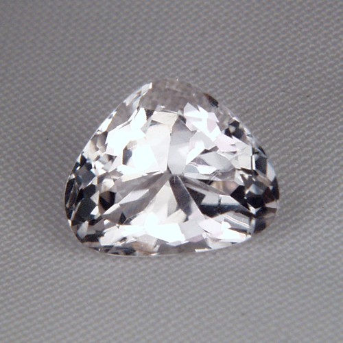 Top Cut White Triphane Spodumene Kunzite 9.86 ct  Litnon.com