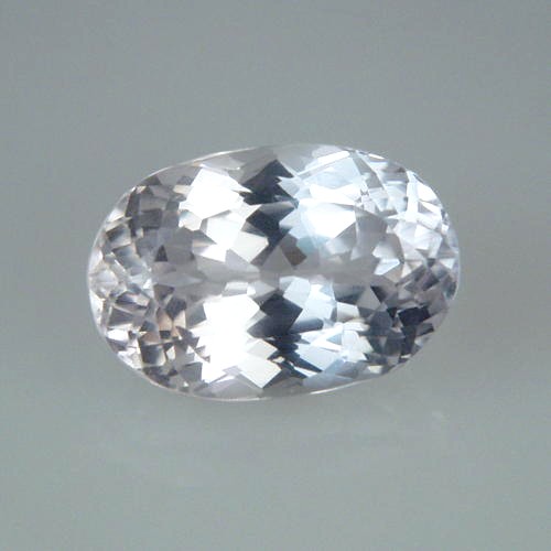 Top Cut White Triphane Spodumene Kunzite 19.58 ct  Litnon.com