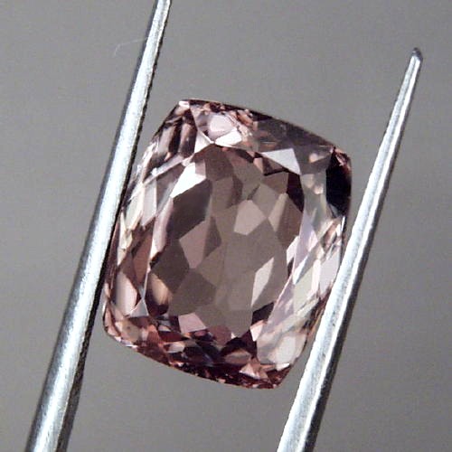 Big and Rare Color Change Diaspore Turkey 8.65 ct  Litnon.com