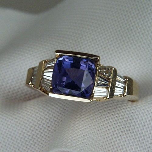 Beautiful Tanzanite 14 kt Baugette Diamond Ring  Litnon.com