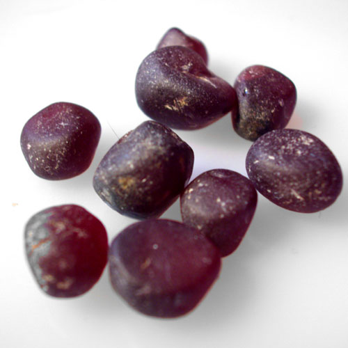 Quality Rhodolite Garnet Facet Rough Tanzania  Litnon.com