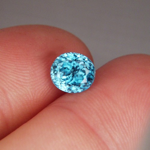 Top Gem Color Cambodian Blue Zircon 3.31 ct  Litnon.com