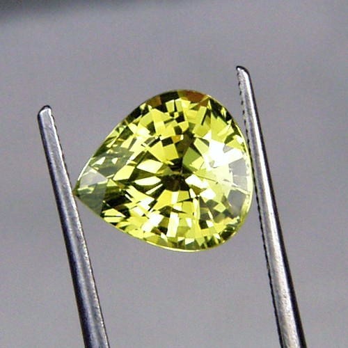  Rare Top Cut and Fine Color Natural Chrysoberyl  Litnon.com