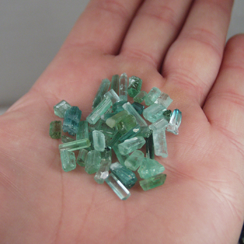 Fine Color Afghan Tourmaline Collectors Crystals  Litnon.com