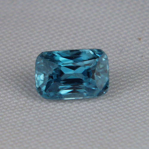 Top Gem Color Cambodian Blue Zircon 2.68 ct  Litnon.com