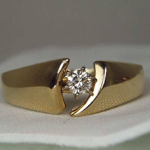 Estate Ladies Heavy I4 KT Diamond Fashion Ring  Litnon.com