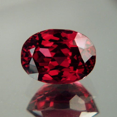 Quality Tanga Rhodolite Garnet Tanzania 16.97 ct  Litnon.com
