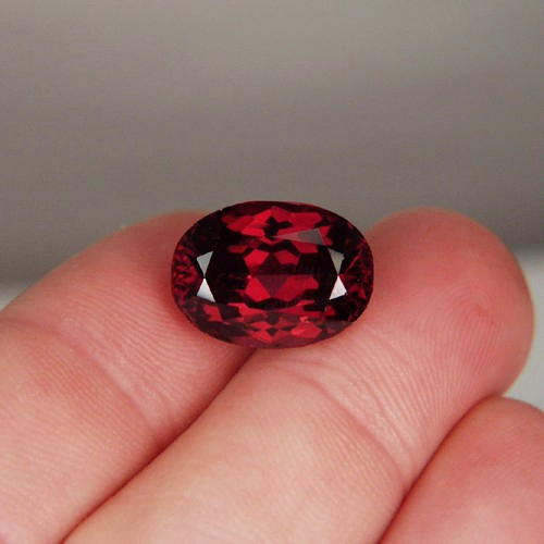Quality Tanga Rhodolite Garnet Tanzania 16.97 ct  Litnon.com