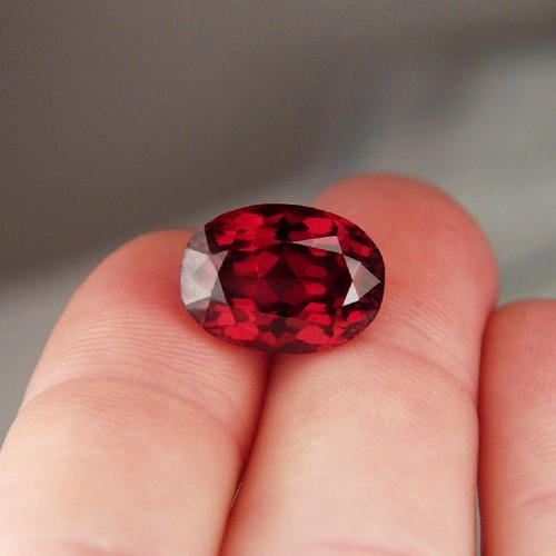 Quality Tanga Rhodolite Garnet Tanzania 16.97 ct  Litnon.com