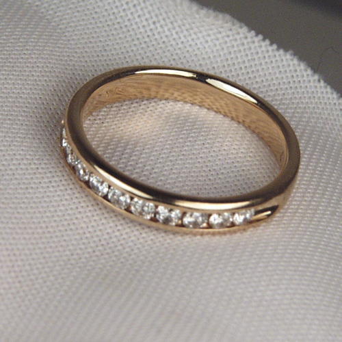 Quality Channel Set Diamond Anniversary Band 14kt  Litnon.com