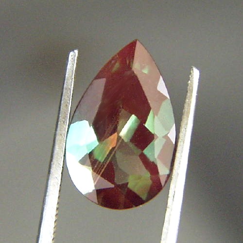 Bi-Color Green and Red Andesine Gemstone 2.43 ct  Litnon.com