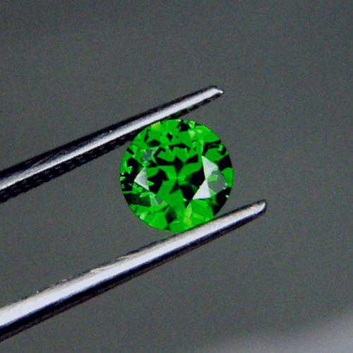 Gem Glowing Emerald Green Russian Demantoid Garnet  Litnon.com
