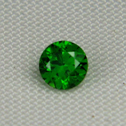 Gem Glowing Emerald Green Russian Demantoid Garnet  Litnon.com