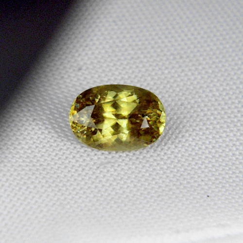 Multi Color Fire Natural Sphene Pakistan 2.41 carats Litnon.com