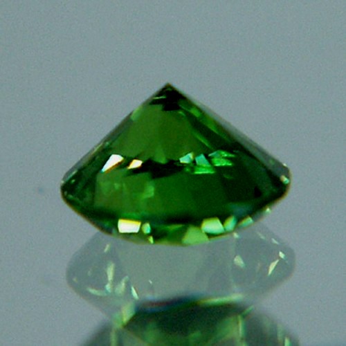 Gem Glowing Emerald Green Russian Demantoid Garnet  Litnon.com