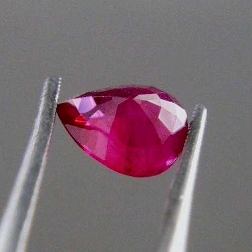 Fine Color Natural South East Asia Ruby 1.04 carats  Litnon.com