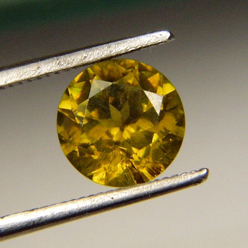 Rare Old Mine Russian Demantoid Topazolite Garnet  Litnon.com