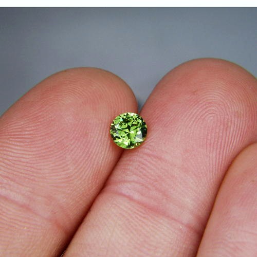 Quality Brilliant Old Mine Russian Demantoid Garnet GL Litnon.com