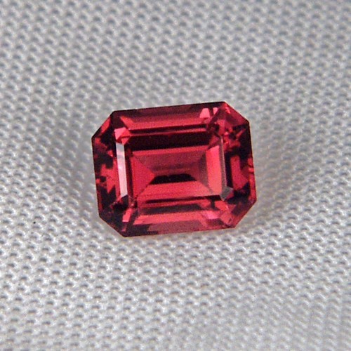 Top Cut Hot Pink Umbalite Garnet Tanzania 2.08 ct  Litnon.com