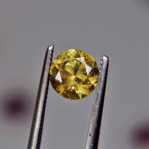 Rare Old Mine Russian Demantoid Topazolite Garnet  Litnon.com