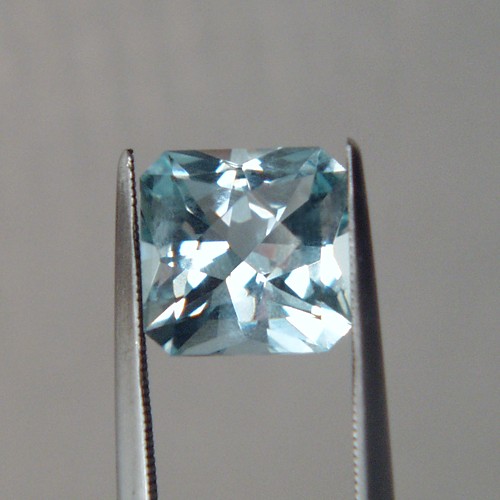 USA Cut Brilliant Blue Aquamarine Vietnam 3.84 ct  Litnon.com