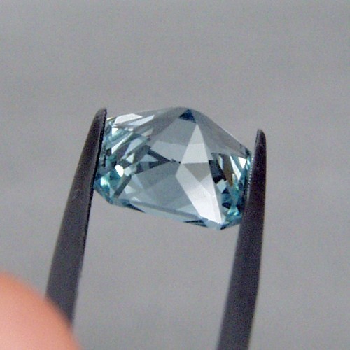 USA Cut Brilliant Blue Aquamarine Vietnam 3.84 ct  Litnon.com