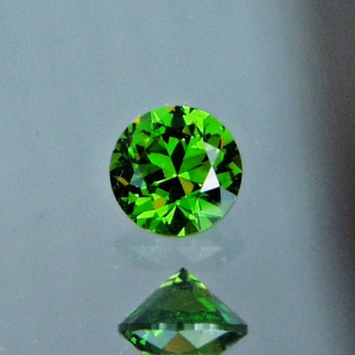 Gem Glowing Chrome Green Russian Demantoid Garnet  Litnon.com