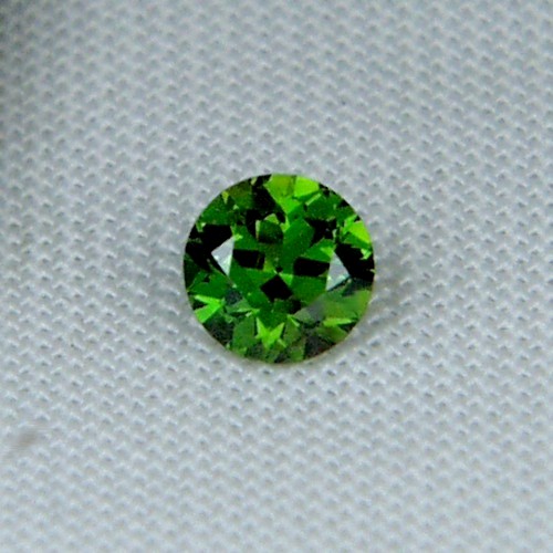 Gem Glowing Chrome Green Russian Demantoid Garnet  Litnon.com