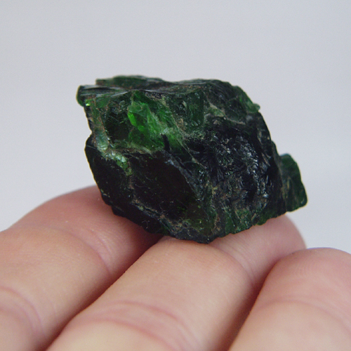 Extreme Green Siberian Chrome Diopside Rough 115ct  Litnon.com