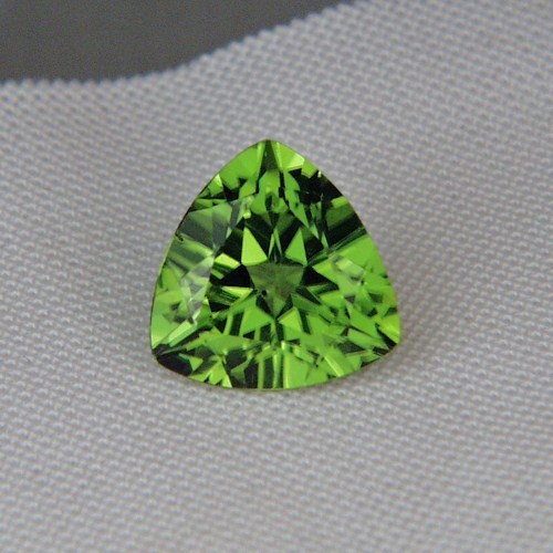 Top Gem Fine Cut and Color Pakistan Peridot 4.60 ct  Litnon.com