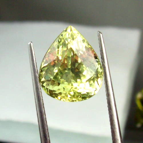 Brilliant Top Cut and Fine Color Chrysoberyl 3.64ct  Litnon.com