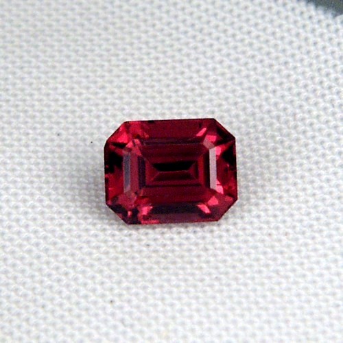 Quality Tanga Rhodolite Garnet Tanzania 2.49ct  Litnon.com