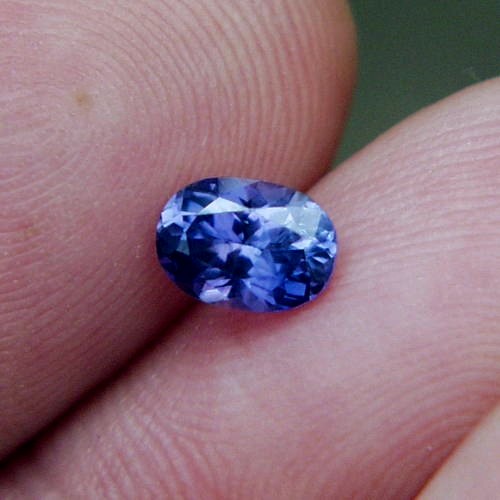 Rare Purple - Blue Color Change Ceylon Sapphire  Litnon.com