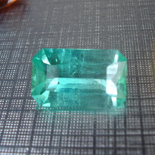 Rare Color Mint GreenTourmaline Afghanistan 4.70ct  Litnon.com